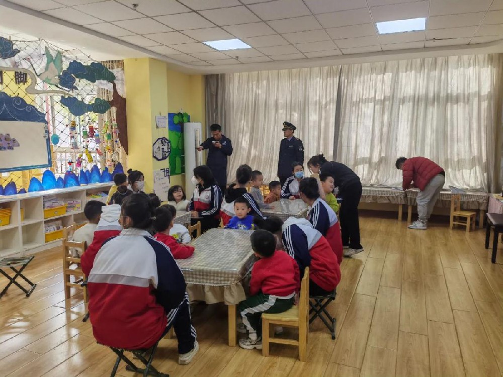 How to repair the rotating mop 陝西延安(an)開展(zhan)開展(zhan)托幼機(jī)構采光照明“雙随機(jī)”抽檢(jian)工(gong)作(zuò)